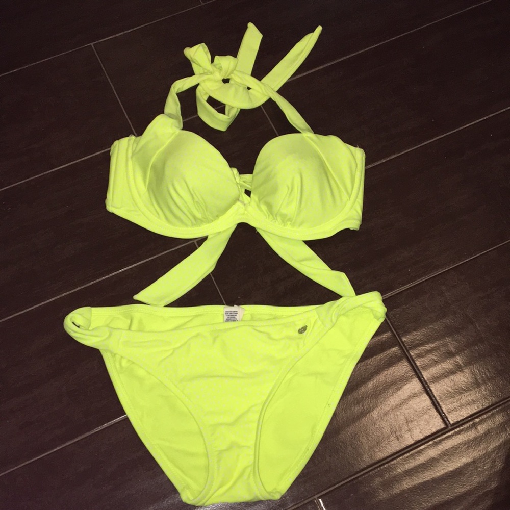 American Eagle swimsuit top 34b bottom Small